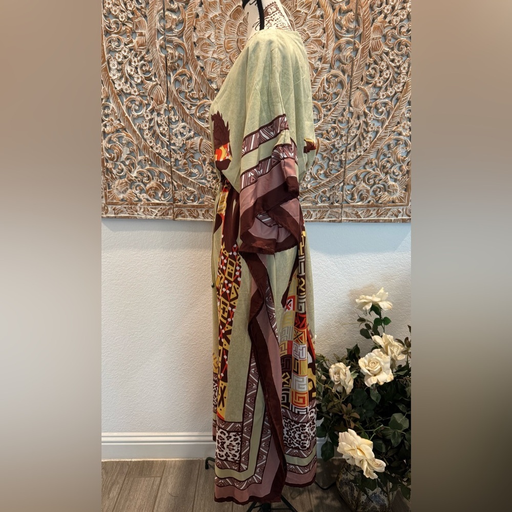 Shore Drive Free Size Kaftan Maxi Dress, Adjustable Pull Tie Waist - Picture 9 of 16